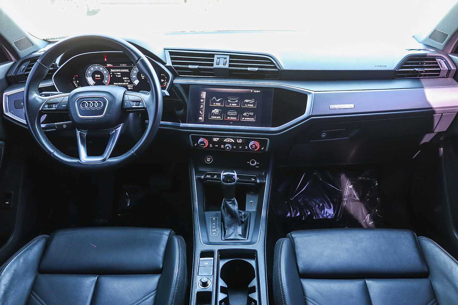 Thumbnail: 2021 Audi Q3 - 16