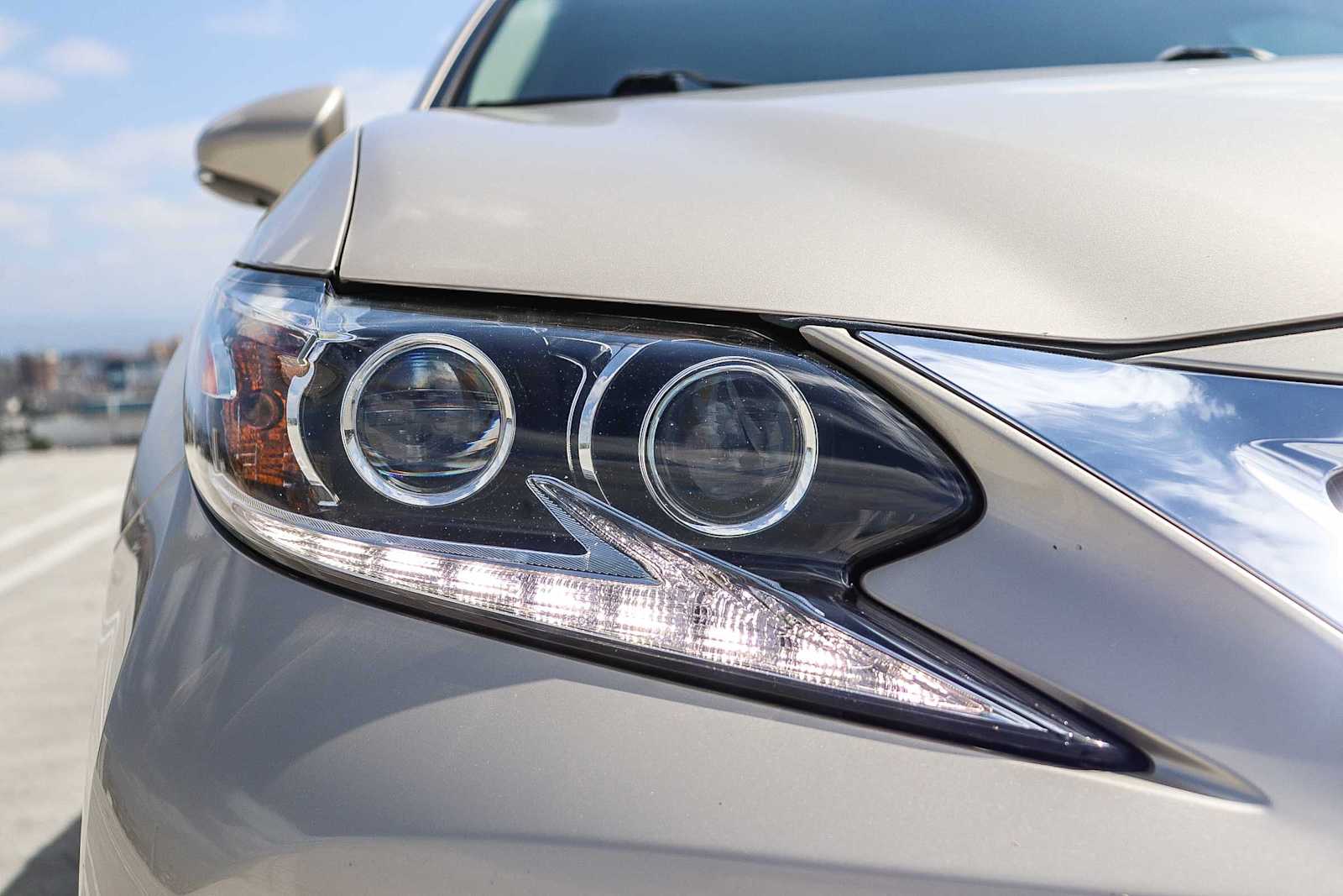 Thumbnail: 2016 Lexus ES - 9