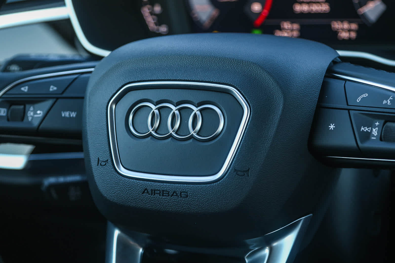 Thumbnail: 2025 Audi Q3 - 24