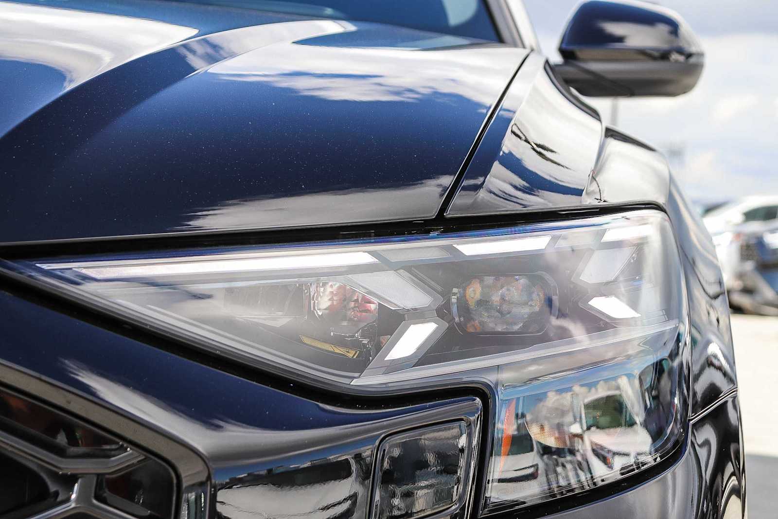 Thumbnail: 2026 Audi RS Q8 - 7