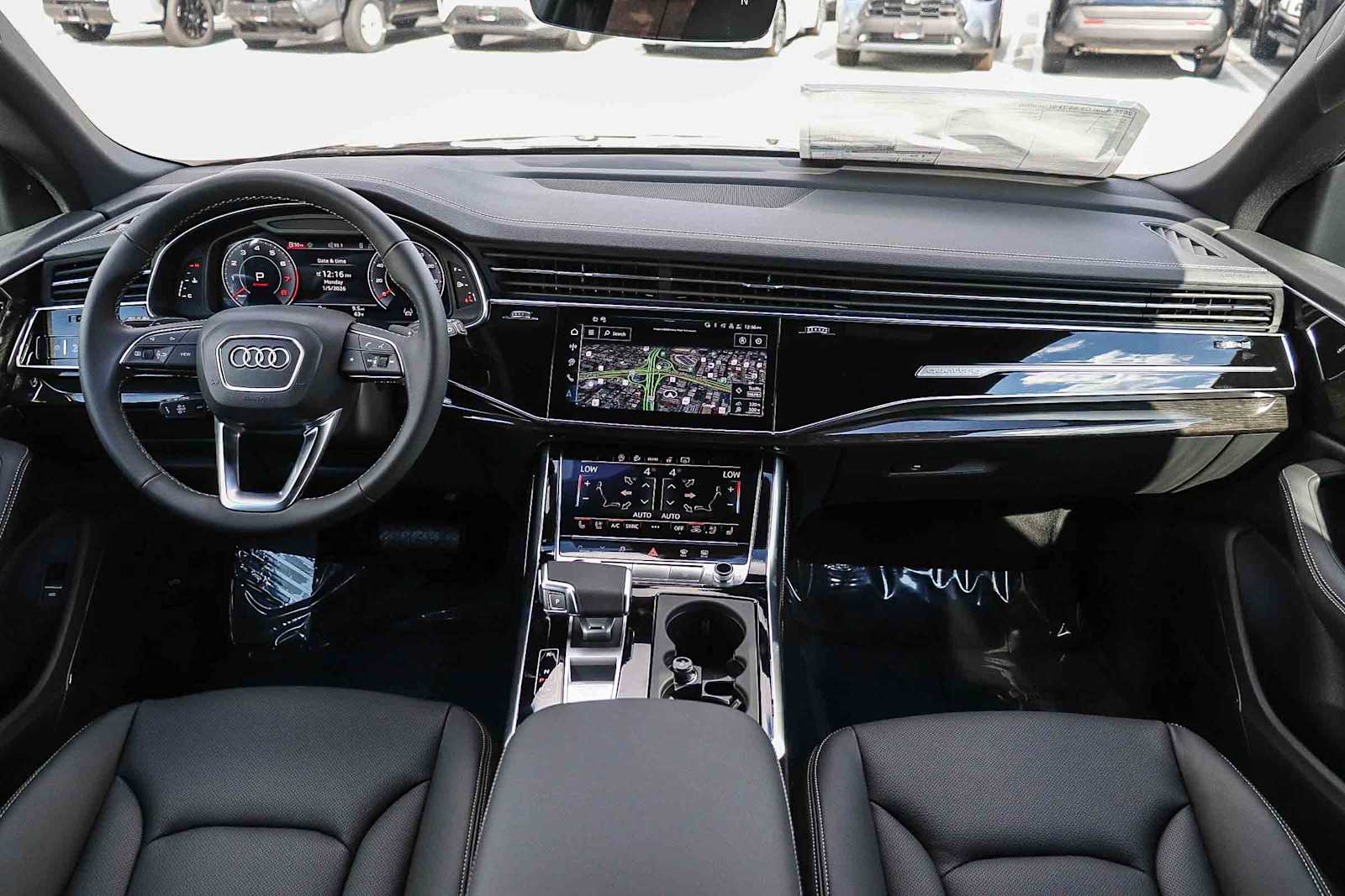 Thumbnail: 2026 Audi Q8 - 16