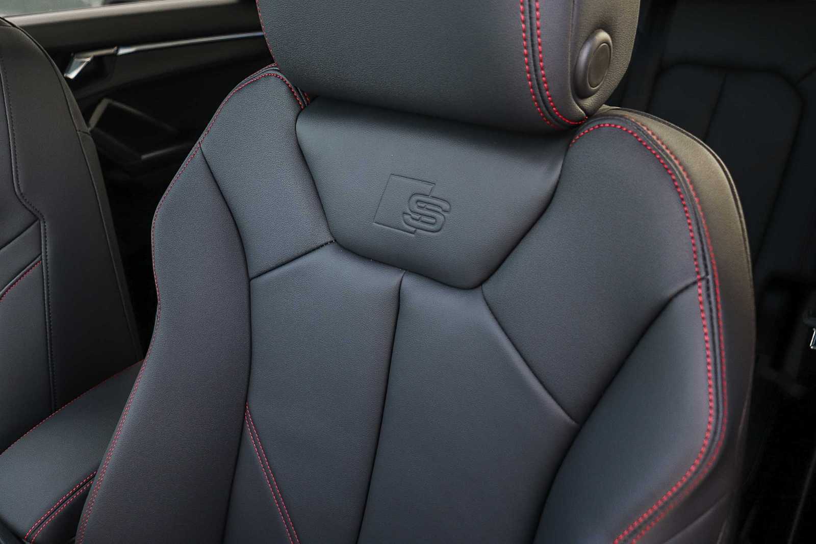 Thumbnail: 2025 Audi Q3 - 35