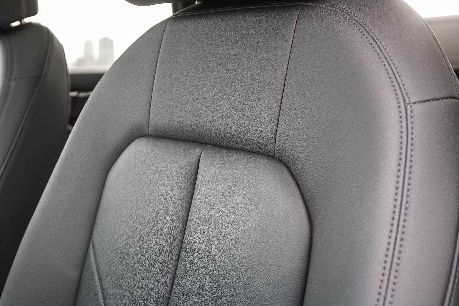 Thumbnail: 2022 Audi Q3 - 26