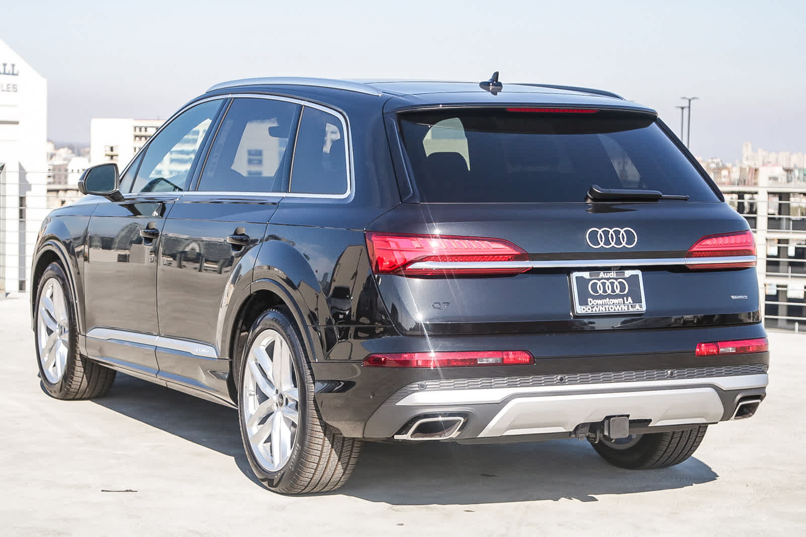 Thumbnail: 2025 Audi Q7 - 8