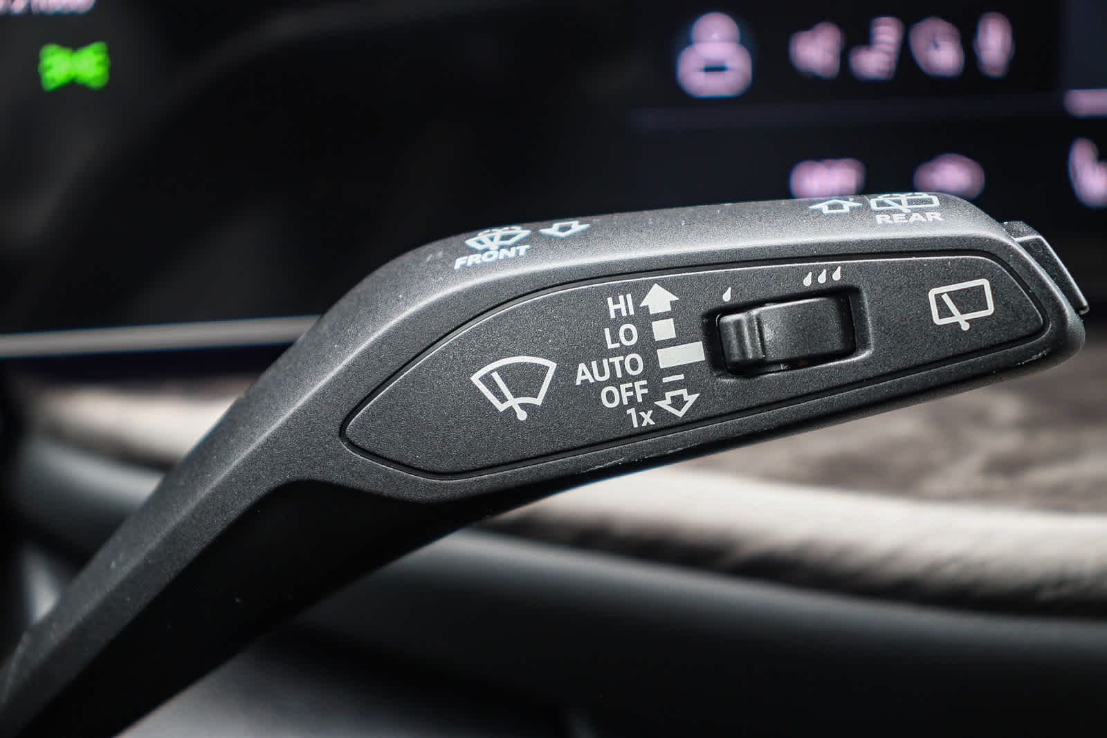 Thumbnail: 2025 Audi Q5 - 35