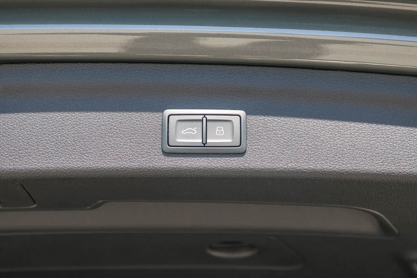 Thumbnail: 2025 Audi Q3 - 46