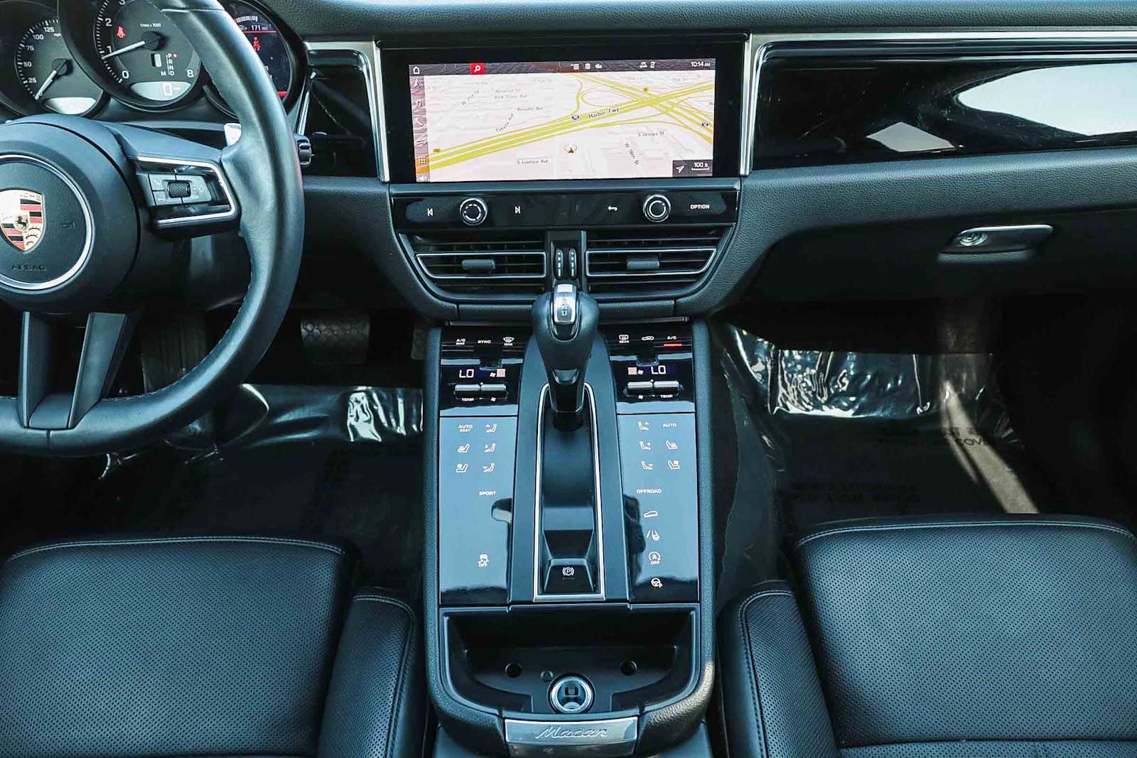 Thumbnail: 2023 Porsche Macan - 15