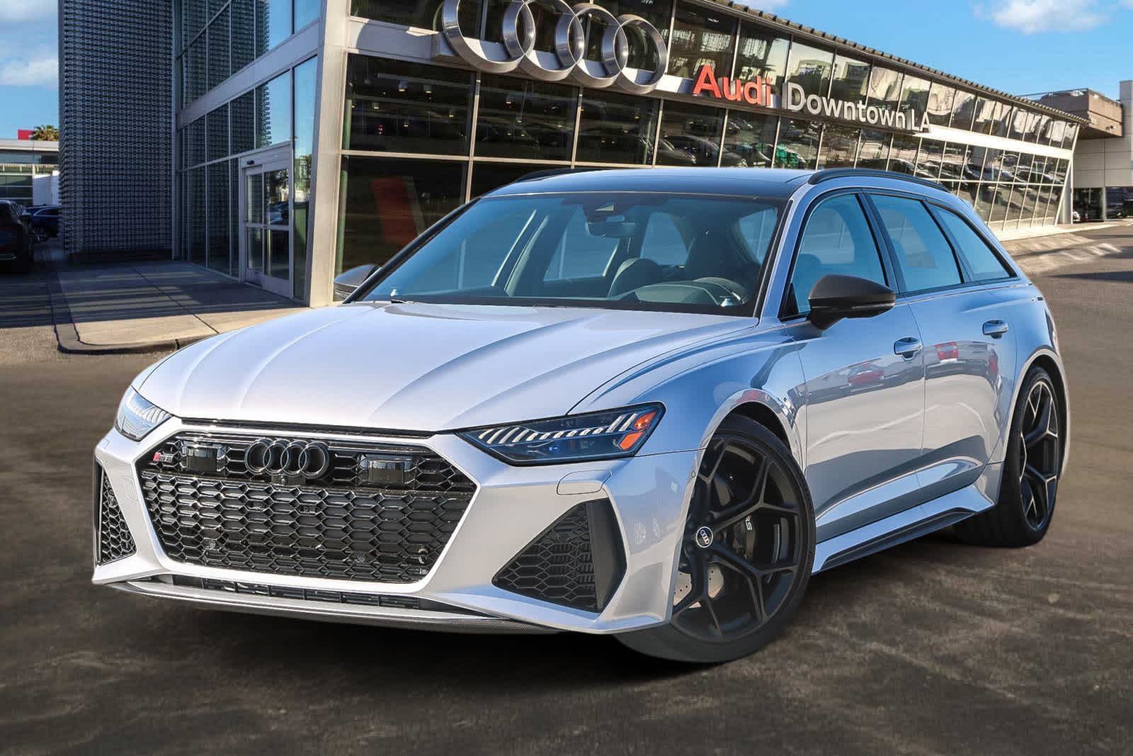 2025 Audi RS 6 performance -
                  Los Angeles, CA