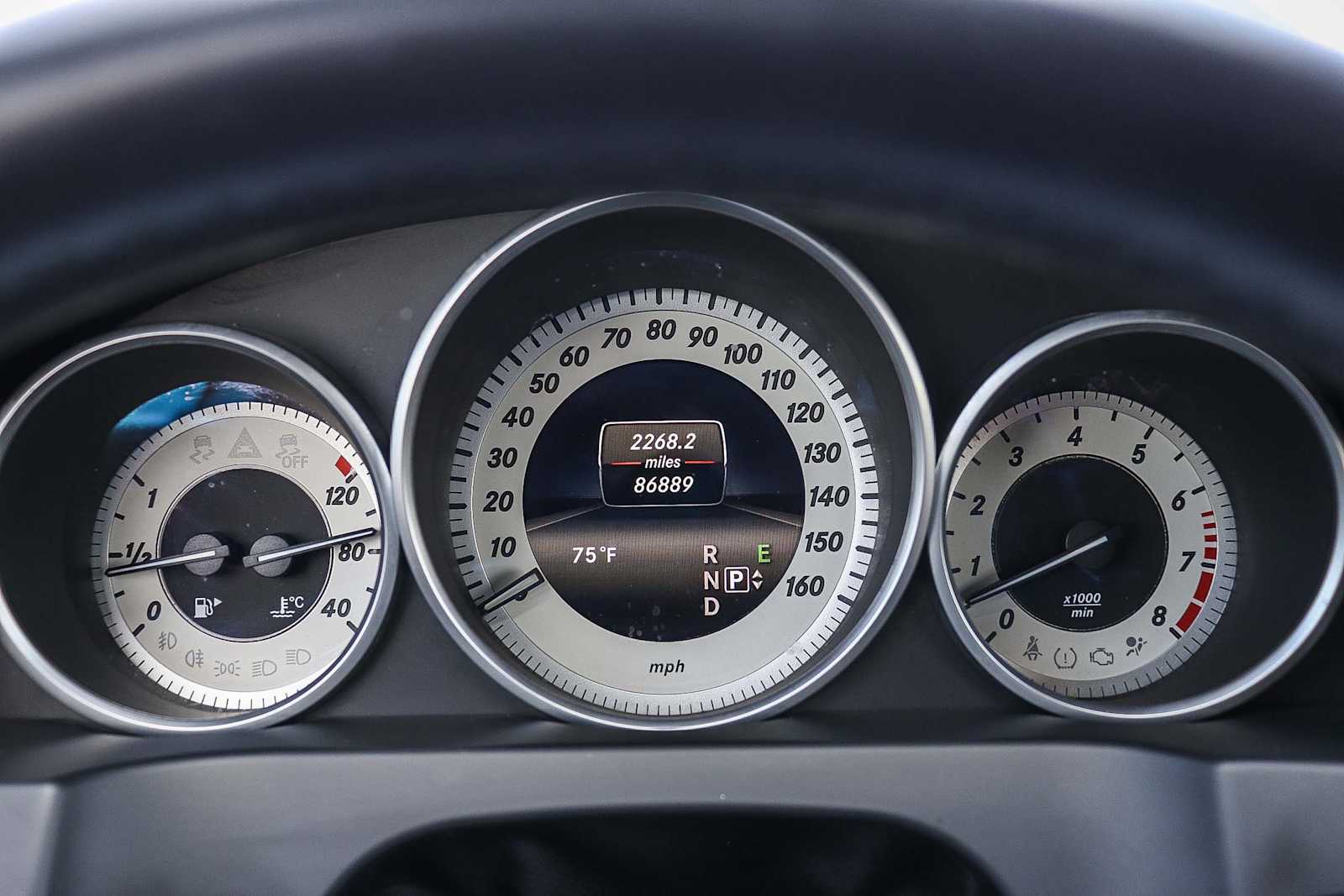 Thumbnail: 2016 Mercedes-Benz E-Class - 36