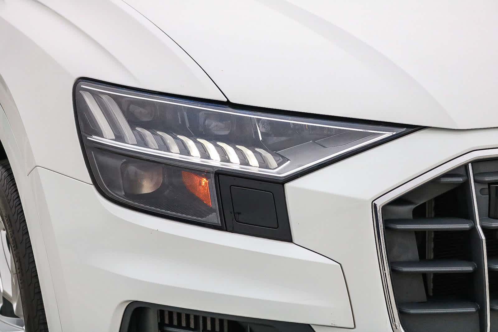 Thumbnail: 2023 Audi Q8 - 4