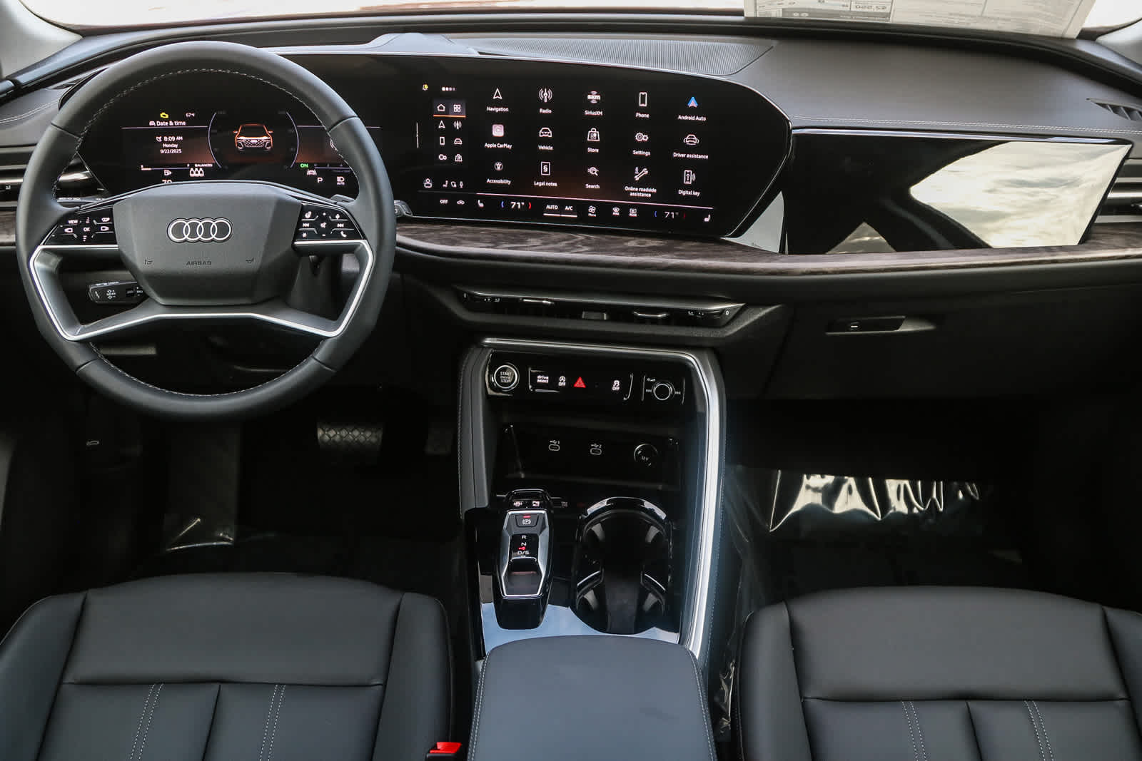 Thumbnail: 2025 Audi Q5 - 14