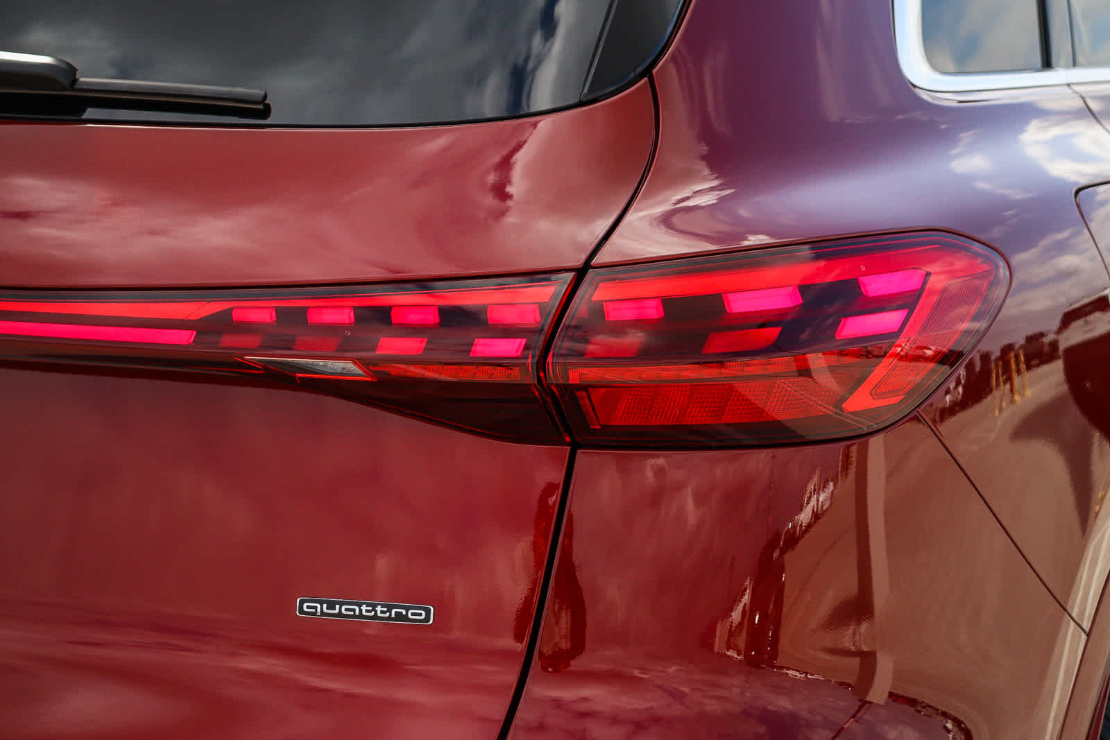 Thumbnail: 2025 Audi Q5 - 10