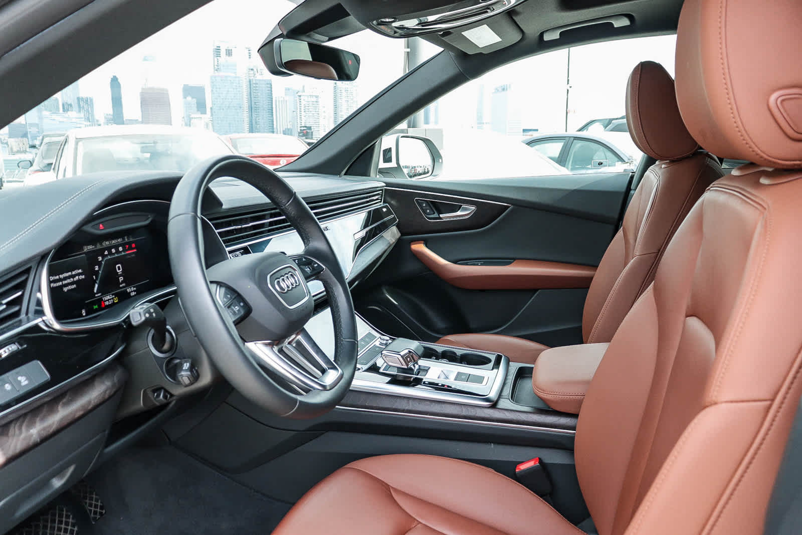 Thumbnail: 2023 Audi Q8 - 46