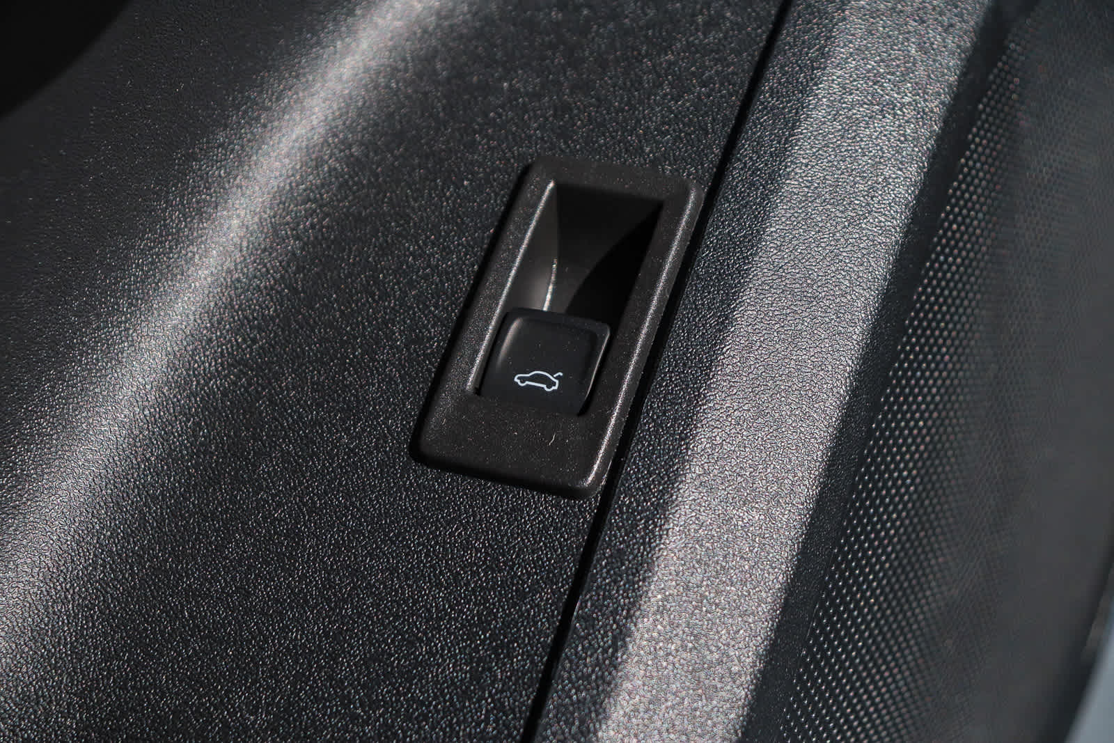 Thumbnail: 2025 Audi Q5 - 27