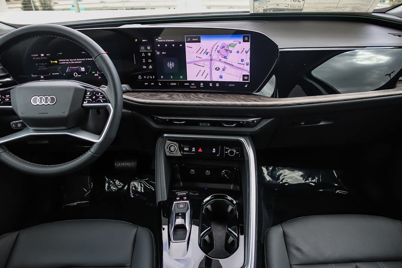 Thumbnail: 2025 Audi Q5 - 17