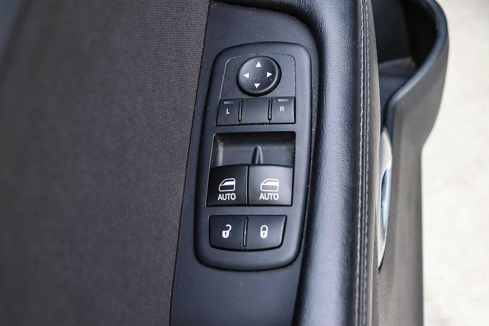 Thumbnail: 2017 Dodge Challenger - 29