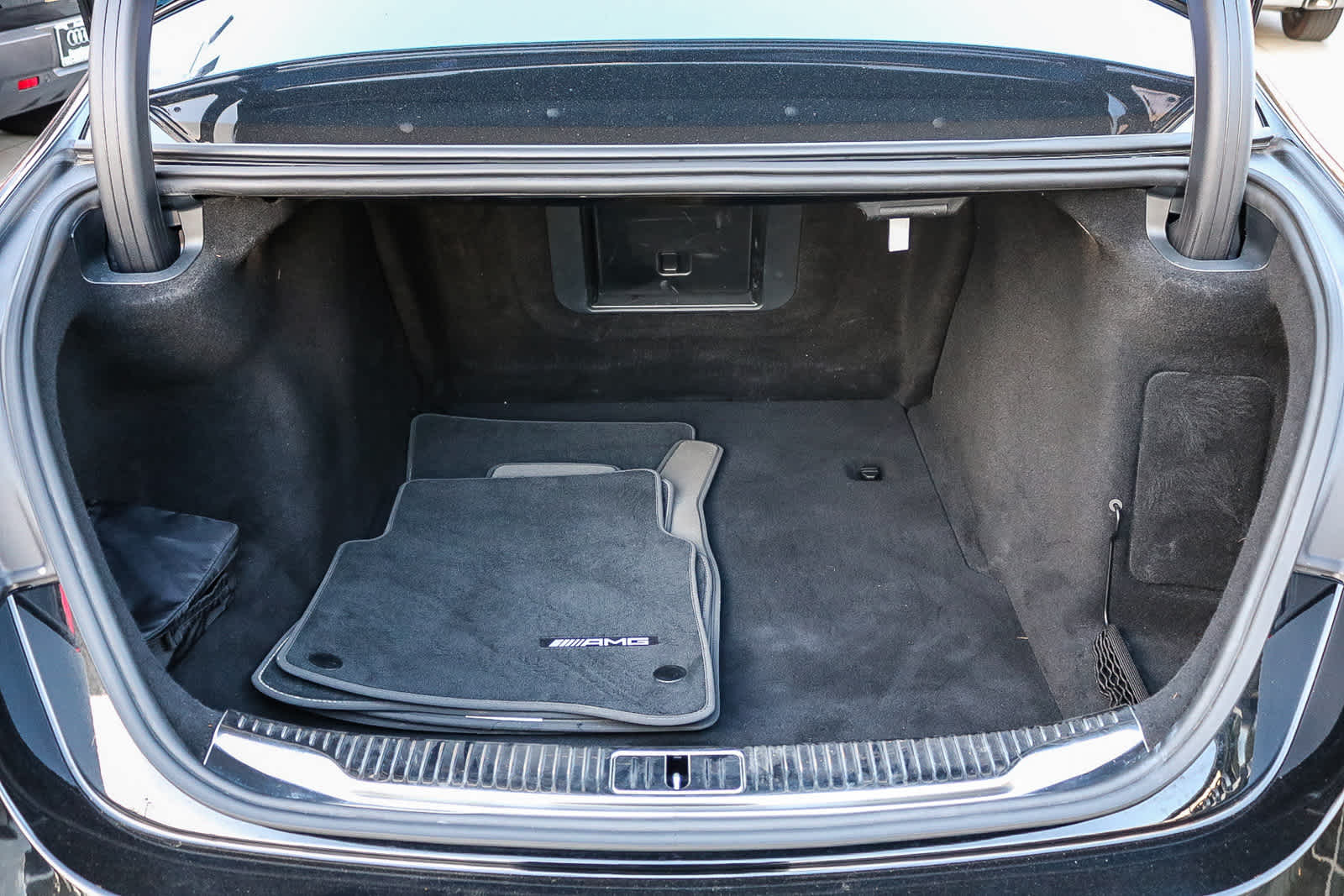 Thumbnail: 2022 Mercedes-Benz S-Class - 39