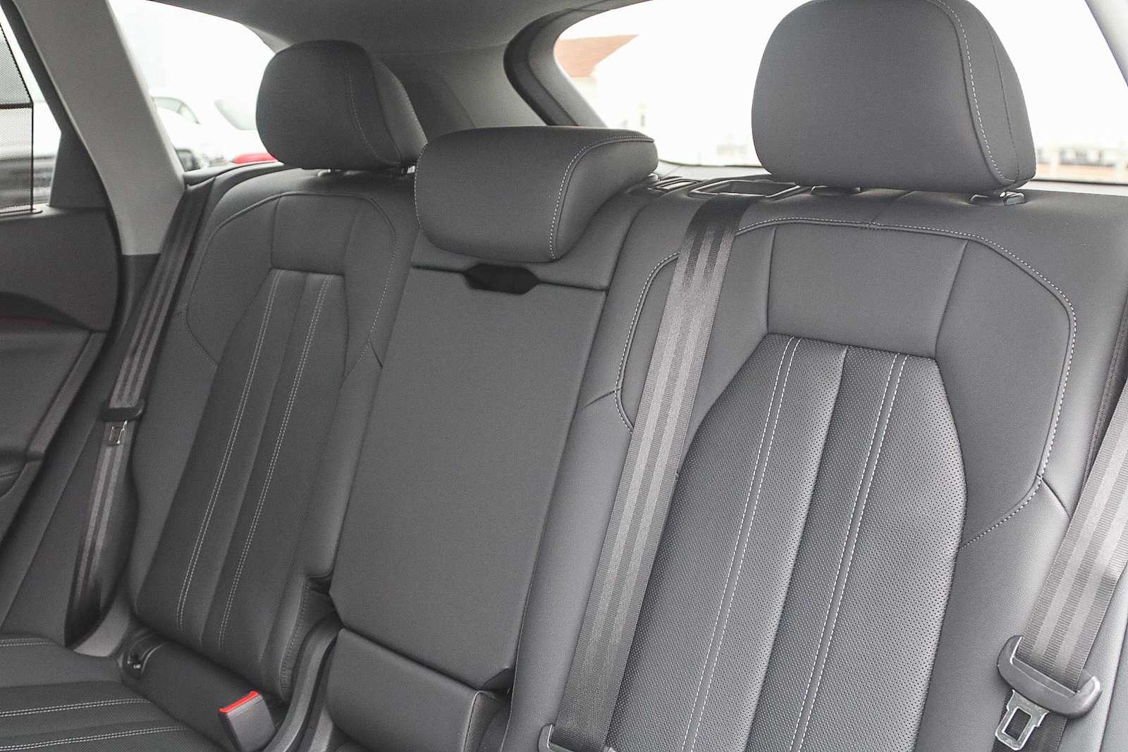 Thumbnail: 2025 Audi Q5 - 20