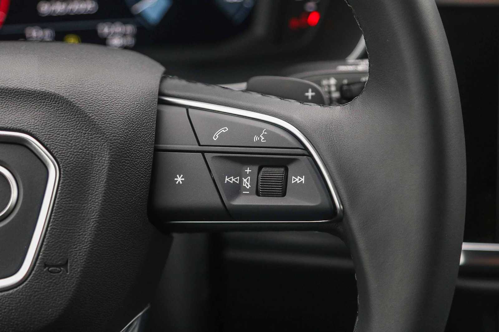 Thumbnail: 2025 Audi Q3 - 22