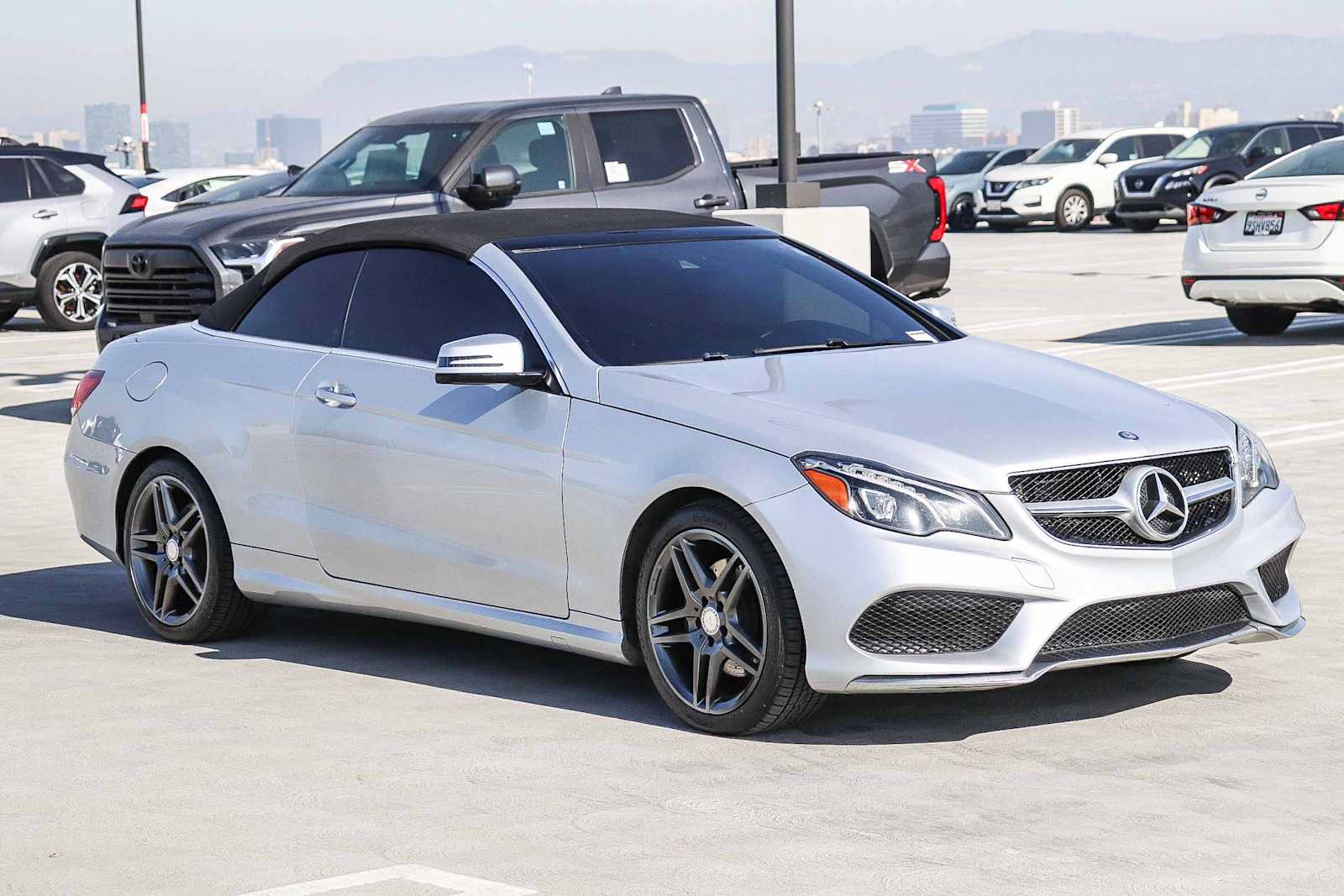 Thumbnail: 2016 Mercedes-Benz E-Class - 3
