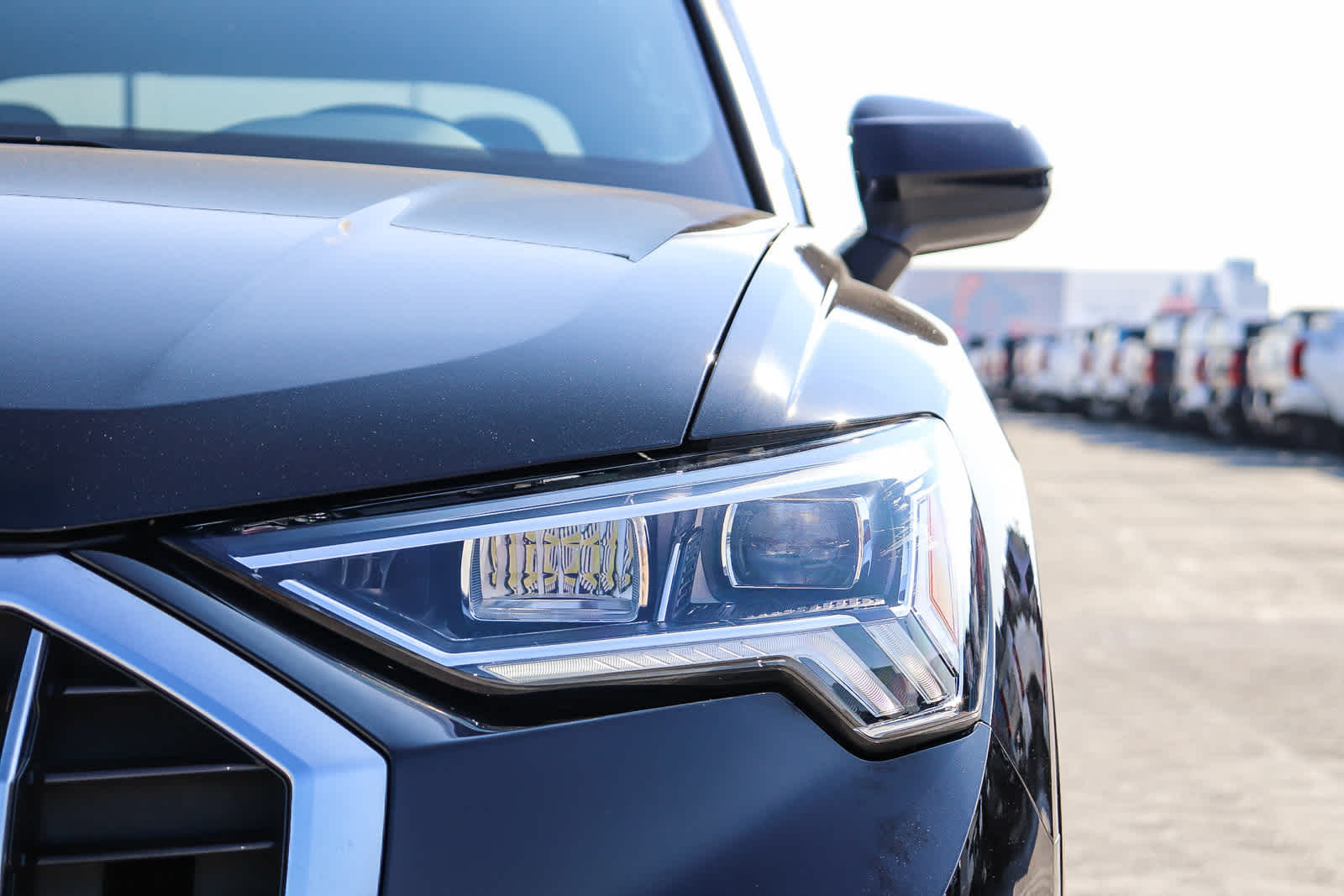 Thumbnail: 2023 Audi Q3 - 4