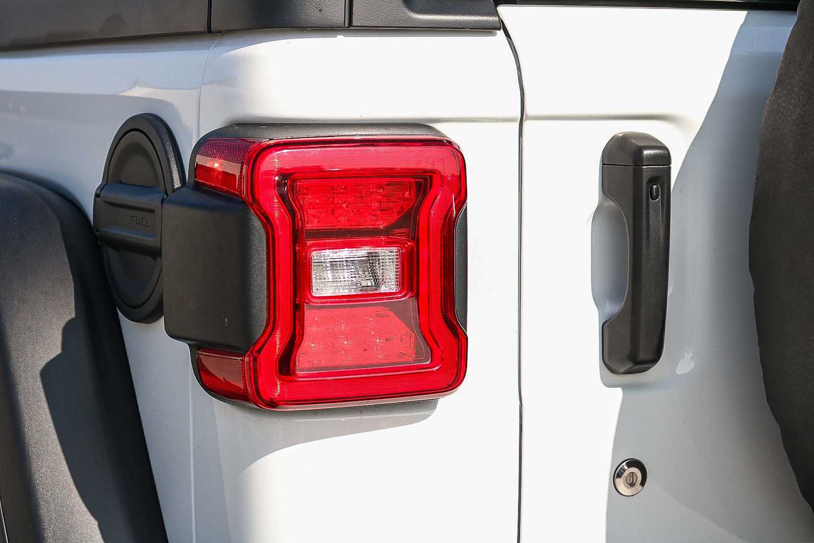 Thumbnail: 2018 Jeep Wrangler - 11