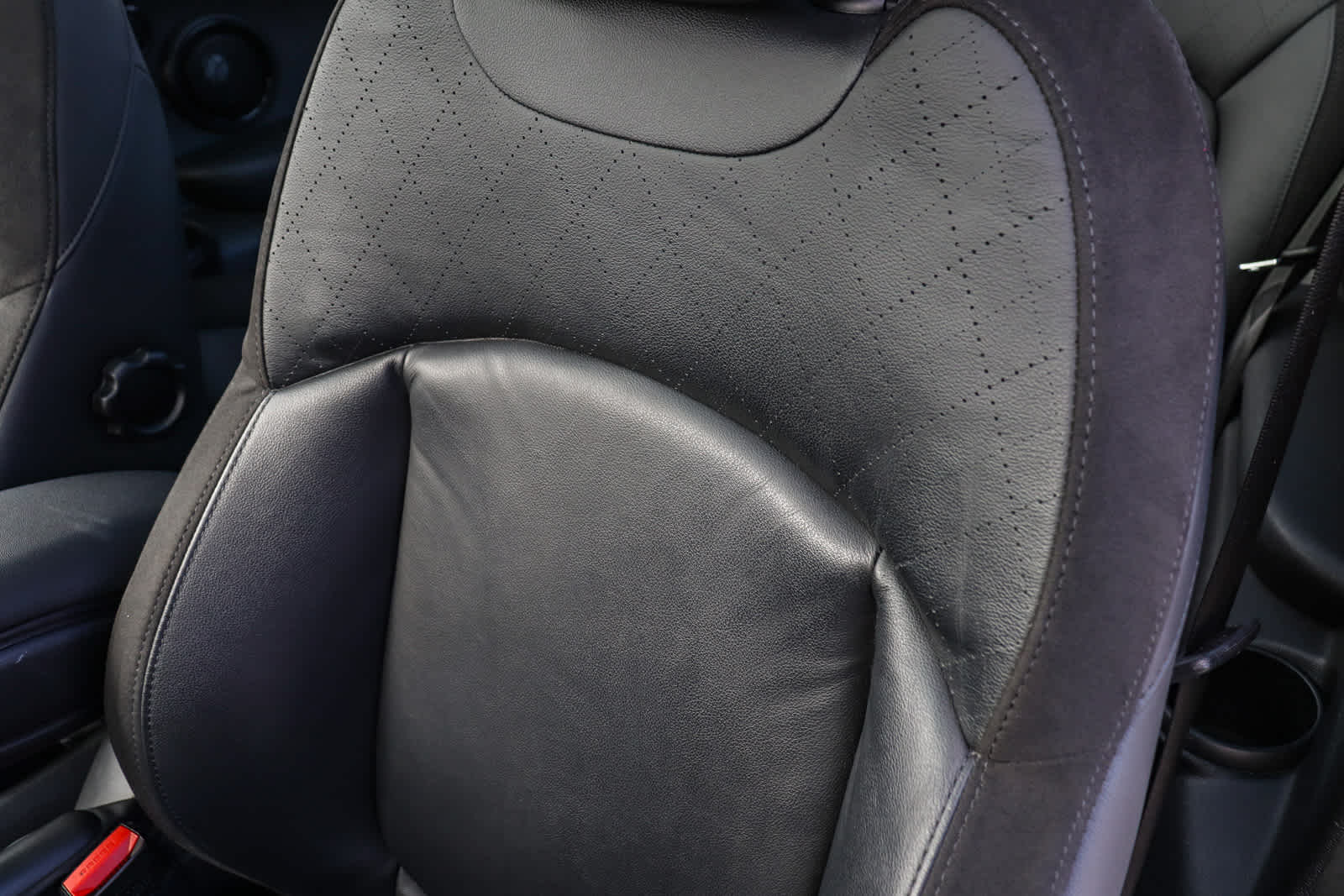 Thumbnail: 2023 MINI Cooper Hardtop - 31