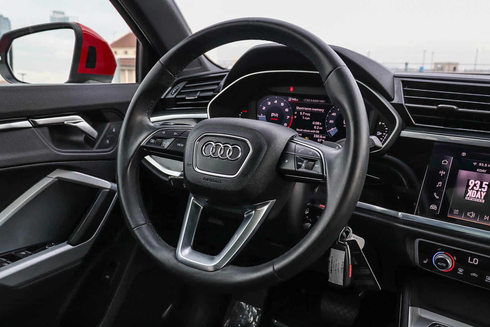 Thumbnail: 2023 Audi Q3 - 22