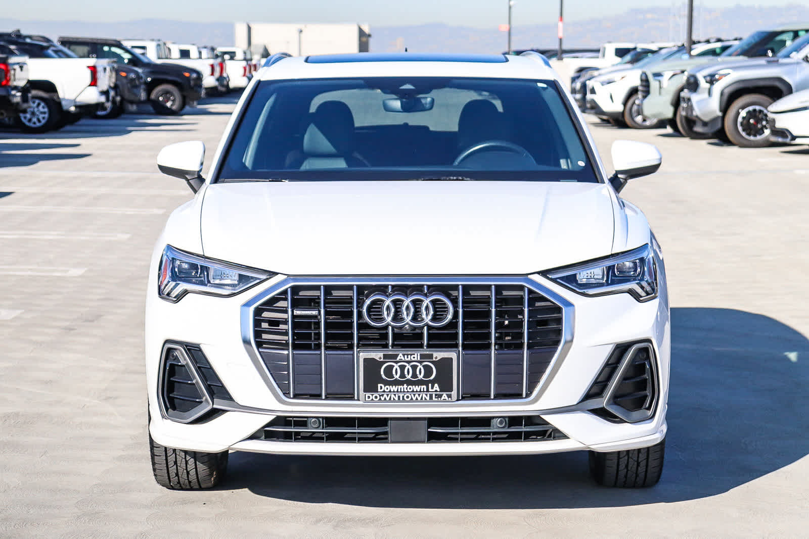 Thumbnail: 2022 Audi Q3 - 2