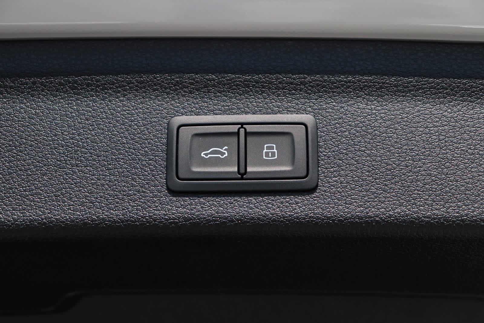 Thumbnail: 2025 Audi Q3 - 39