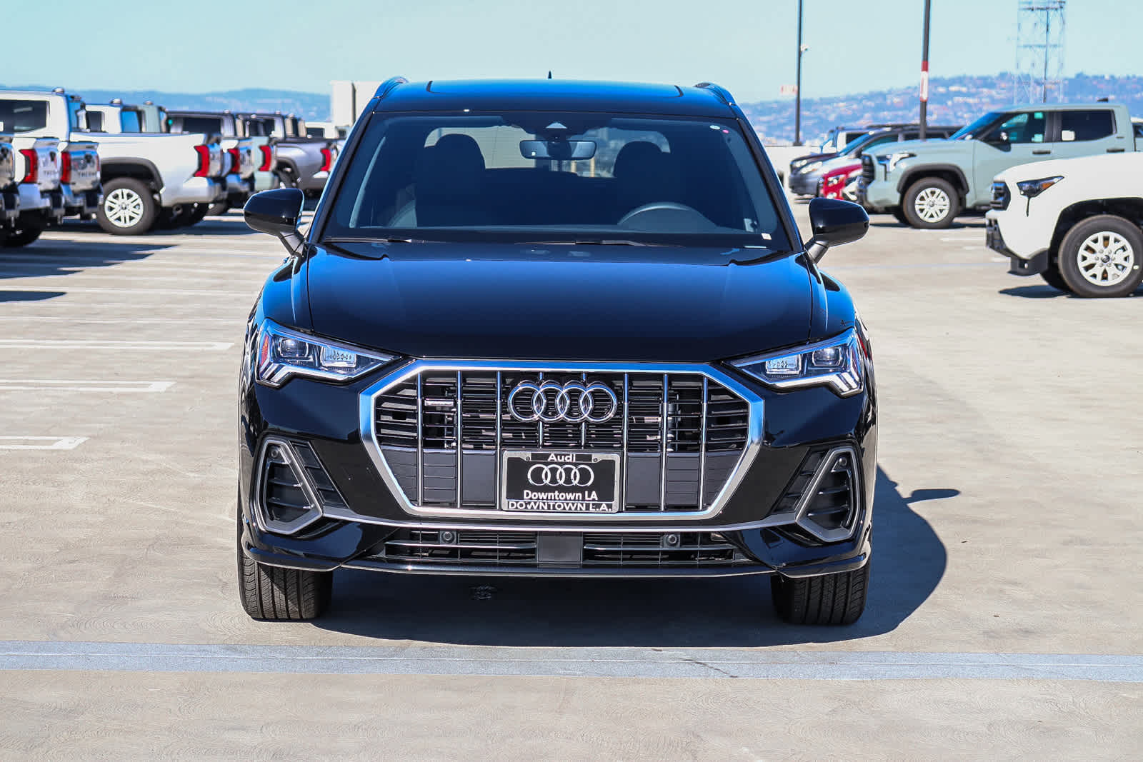 Thumbnail: 2025 Audi Q3 - 2