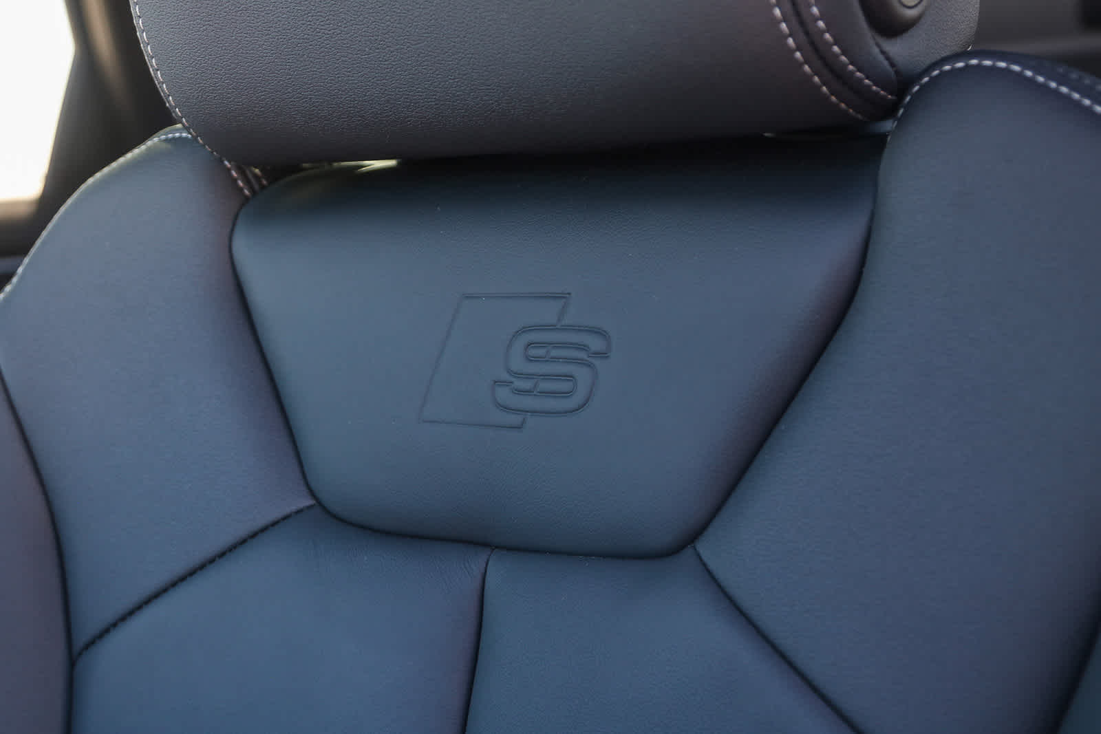 Thumbnail: 2025 Audi Q3 - 42