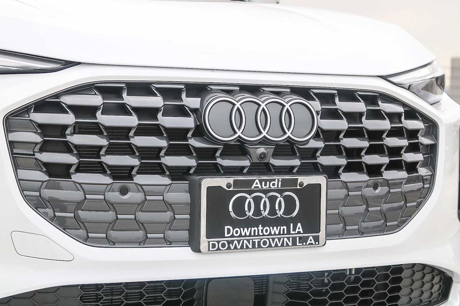 Thumbnail: 2025 Audi Q5 - 5