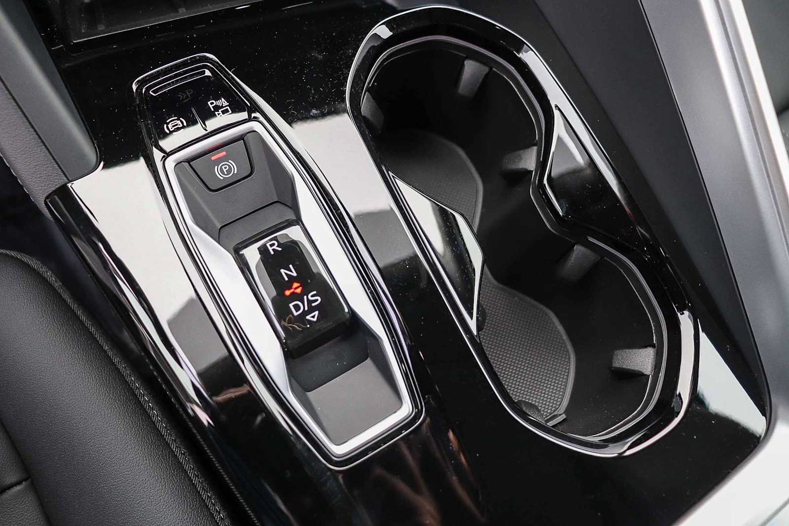 Thumbnail: 2025 Audi Q5 - 24