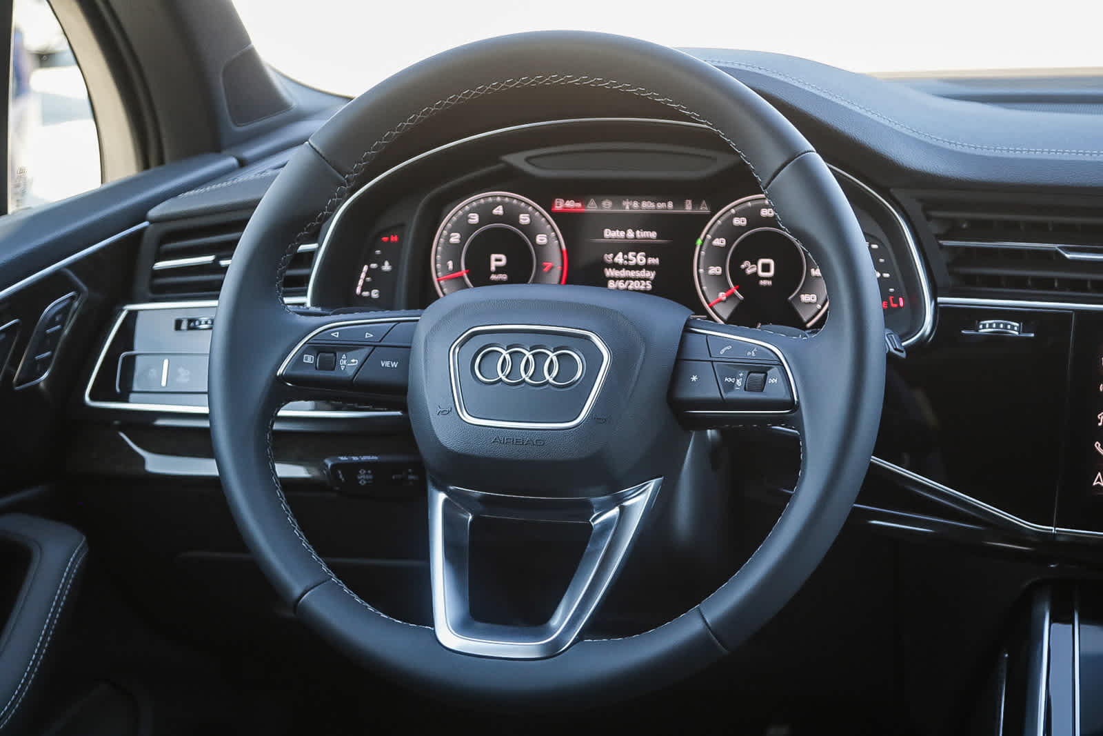 Thumbnail: 2025 Audi Q7 - 16