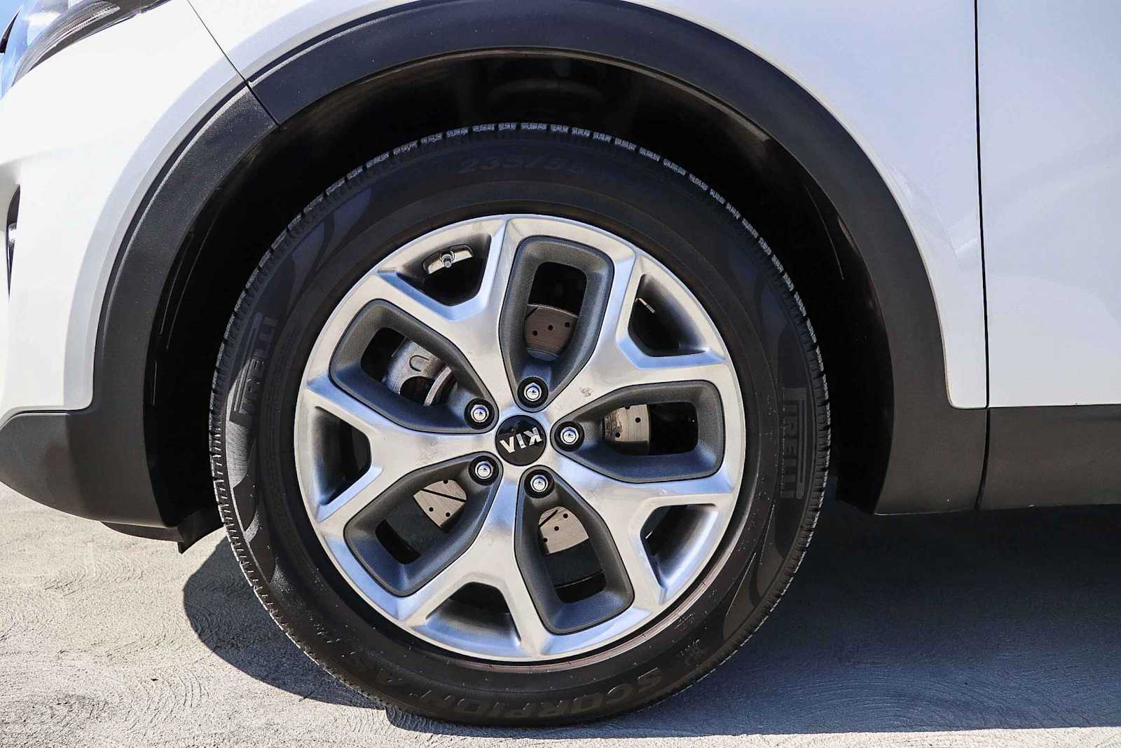 Thumbnail: 2019 Kia Sorento - 14