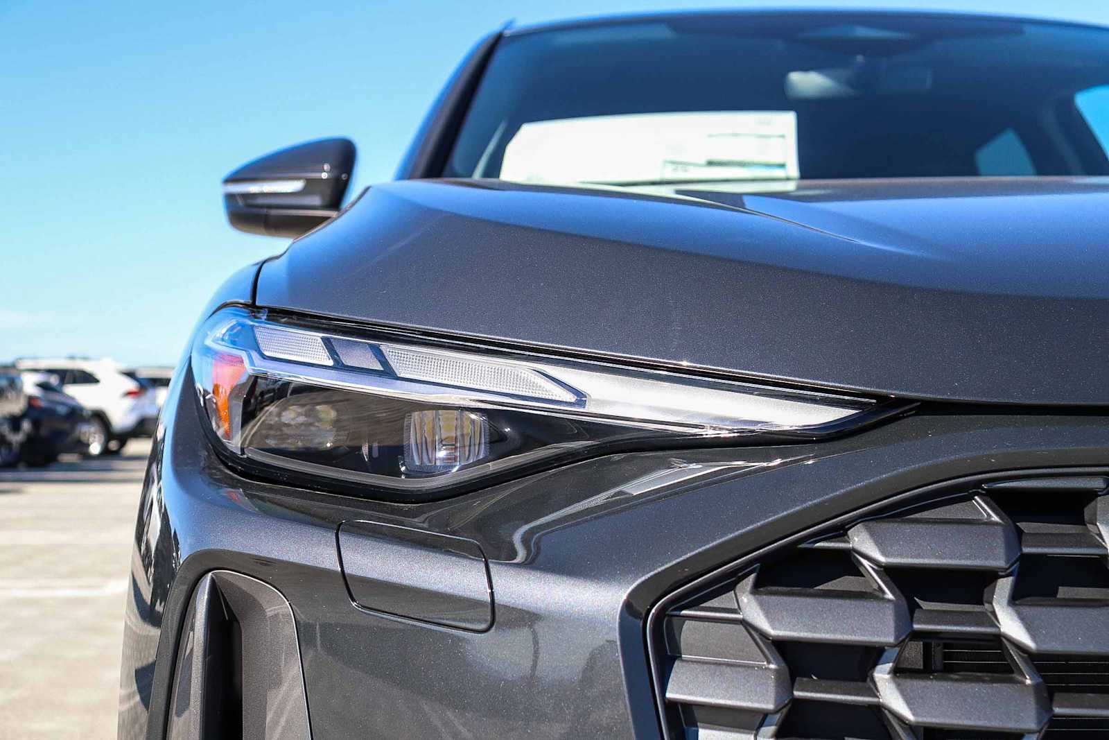 Thumbnail: 2025 Audi Q5 - 9