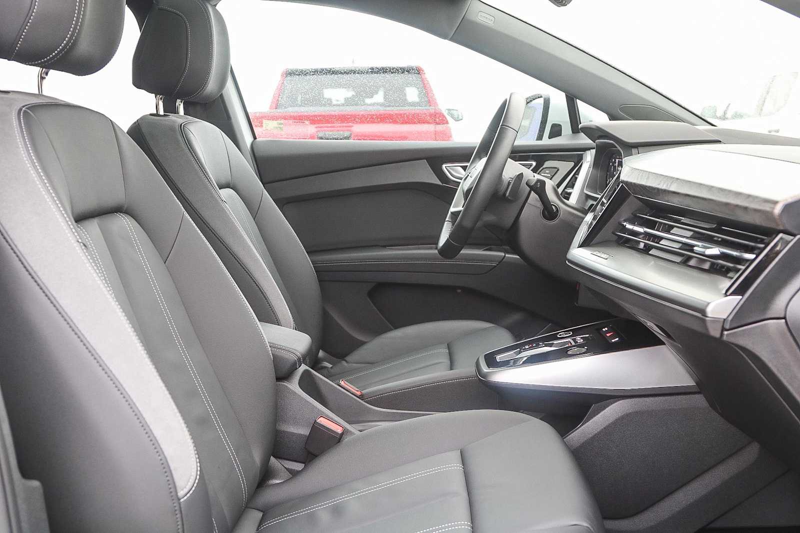 2024 Audi Q4 e-tron Prestige 17