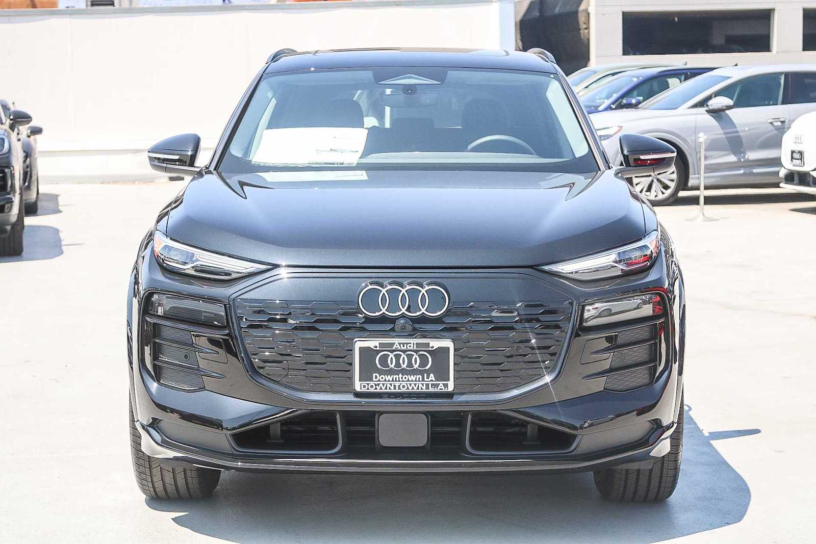 Thumbnail: 2025 Audi Q6 e-tron - 2