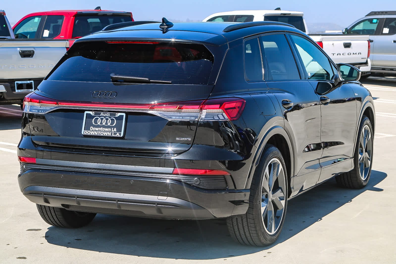 Thumbnail: 2024 Audi Q4 e-tron - 6