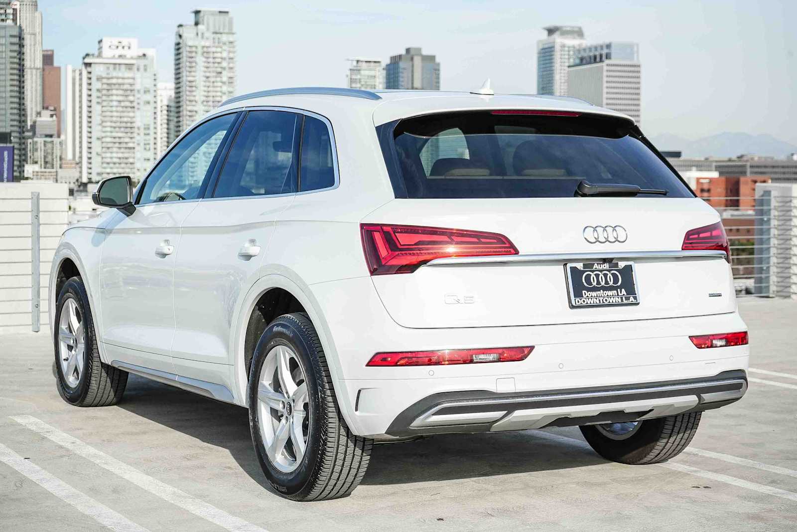 Thumbnail: 2023 Audi Q5 - 9