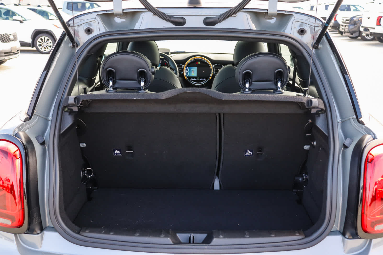 Thumbnail: 2023 MINI Cooper Hardtop - 32