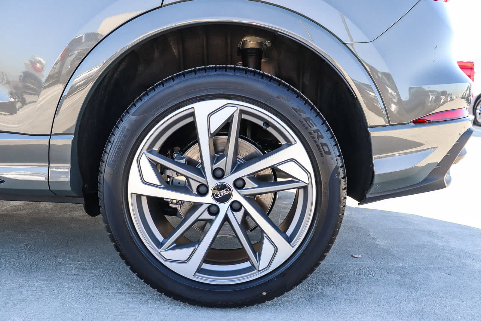 Thumbnail: 2025 Audi Q3 - 13