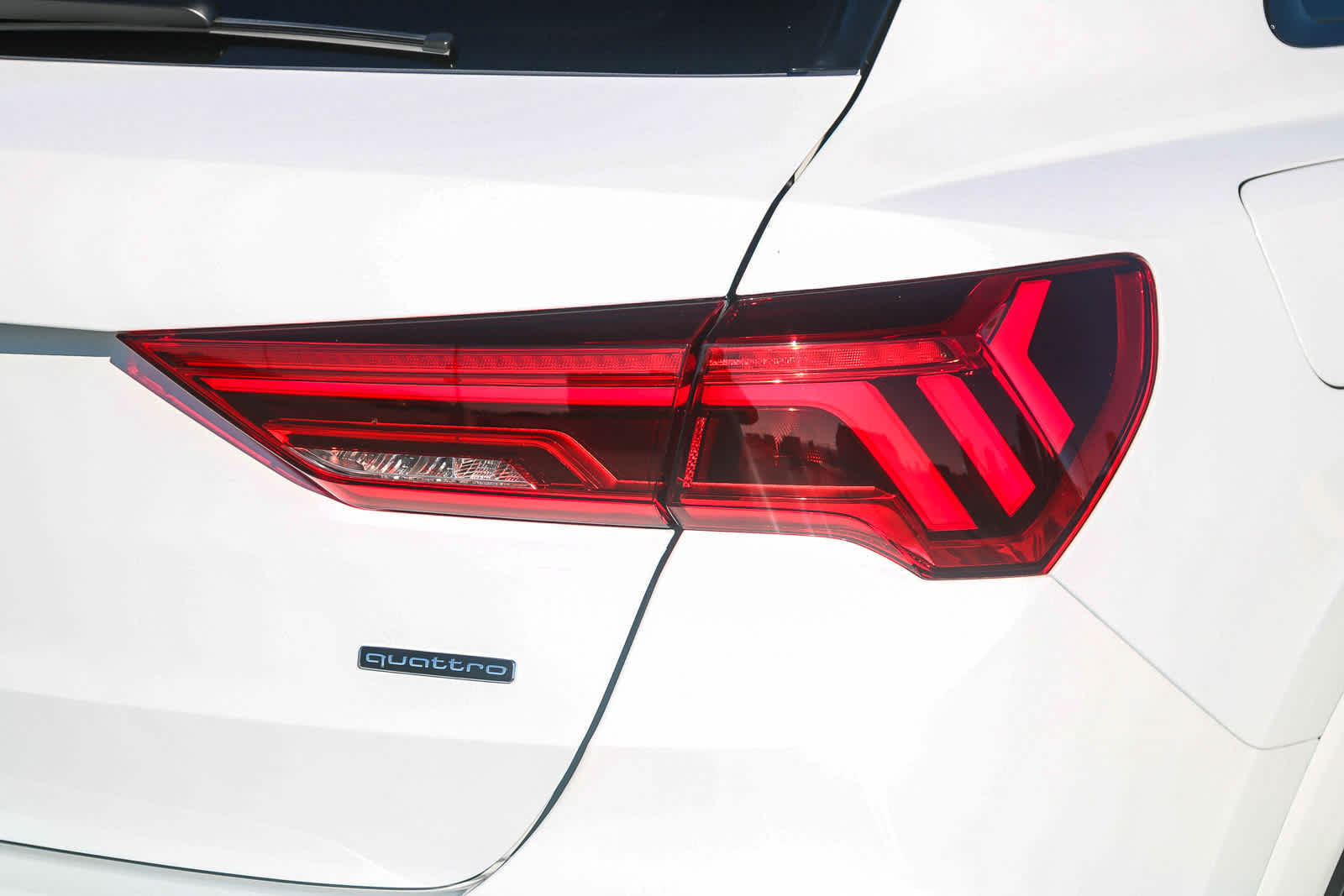 Thumbnail: 2025 Audi Q3 - 12