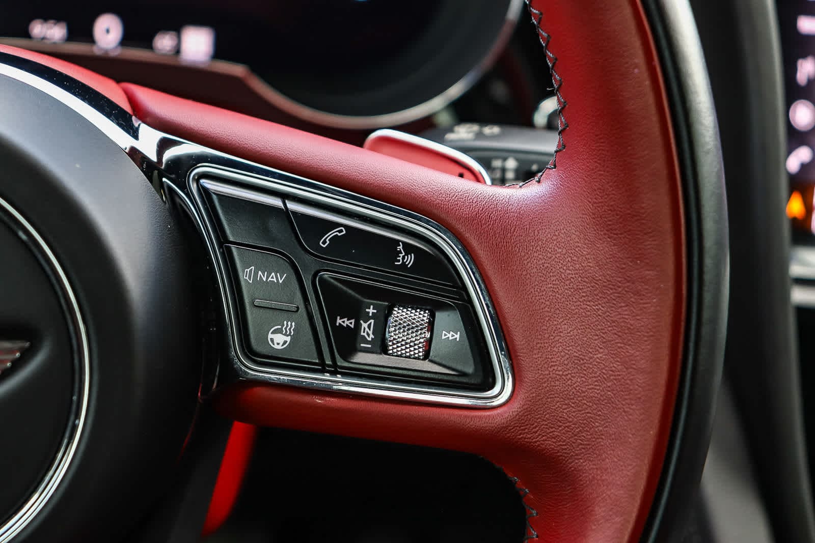 Thumbnail: 2021 Bentley Bentayga - 22