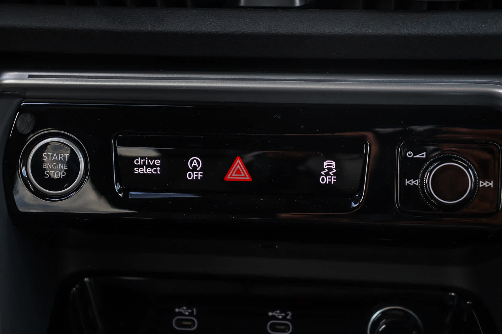 Thumbnail: 2025 Audi Q5 - 18