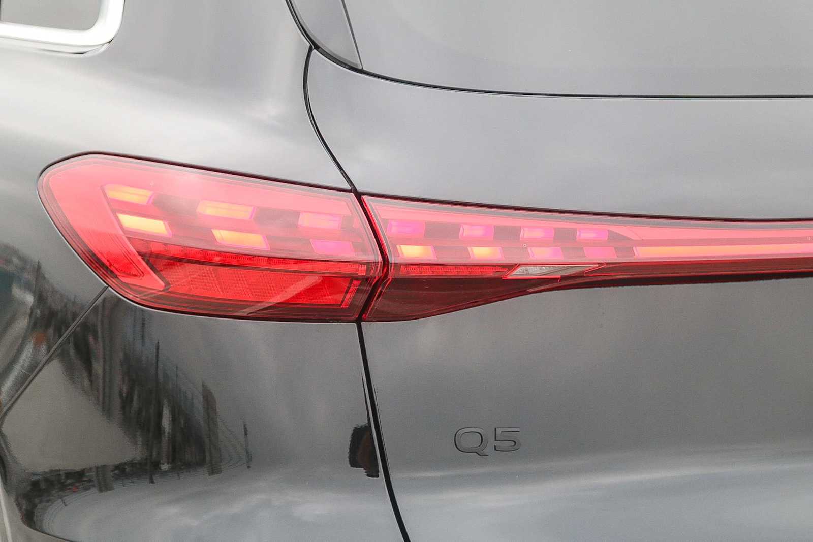 Thumbnail: 2025 Audi Q5 - 9