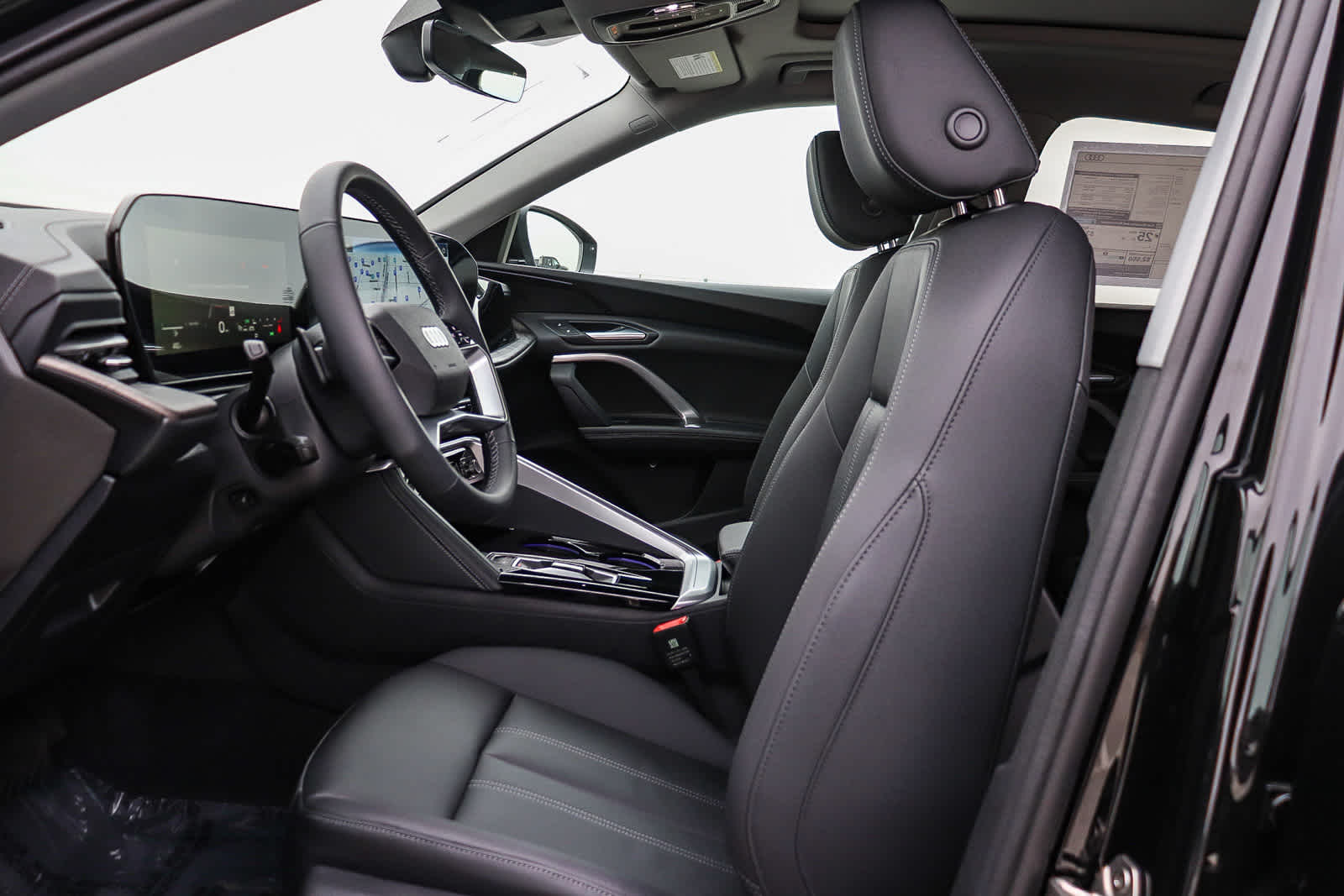 Thumbnail: 2025 Audi Q5 - 21