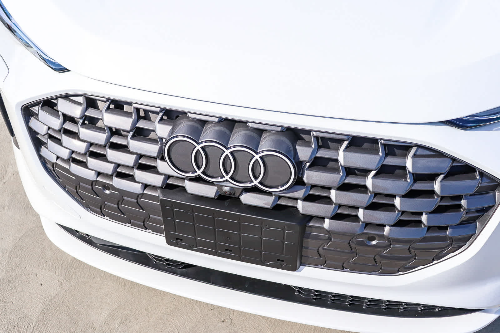 Thumbnail: 2025 Audi Q5 - 8