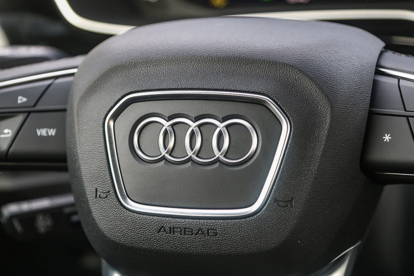 Thumbnail: 2025 Audi Q3 - 24